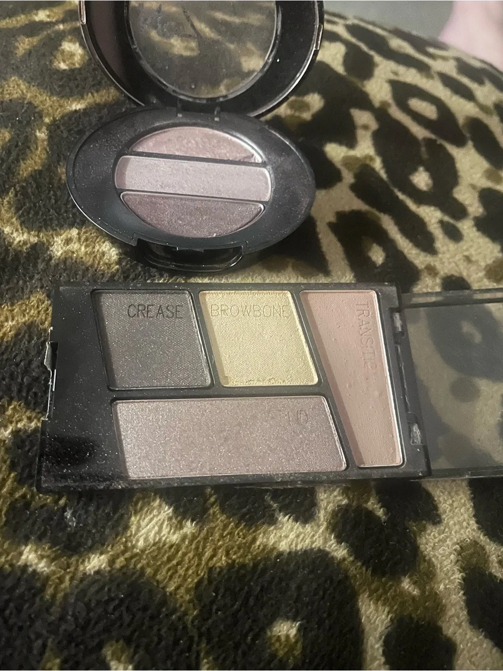 No 7 Neutral Plum Eyeshadow Trio – Soft Shimmer for Everyday Looks & Wet & Wild